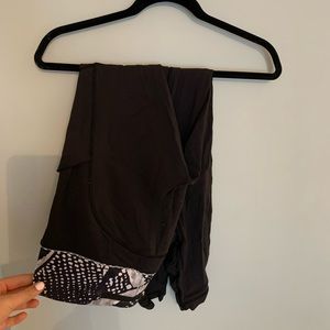 lululemon leggings with pockets!